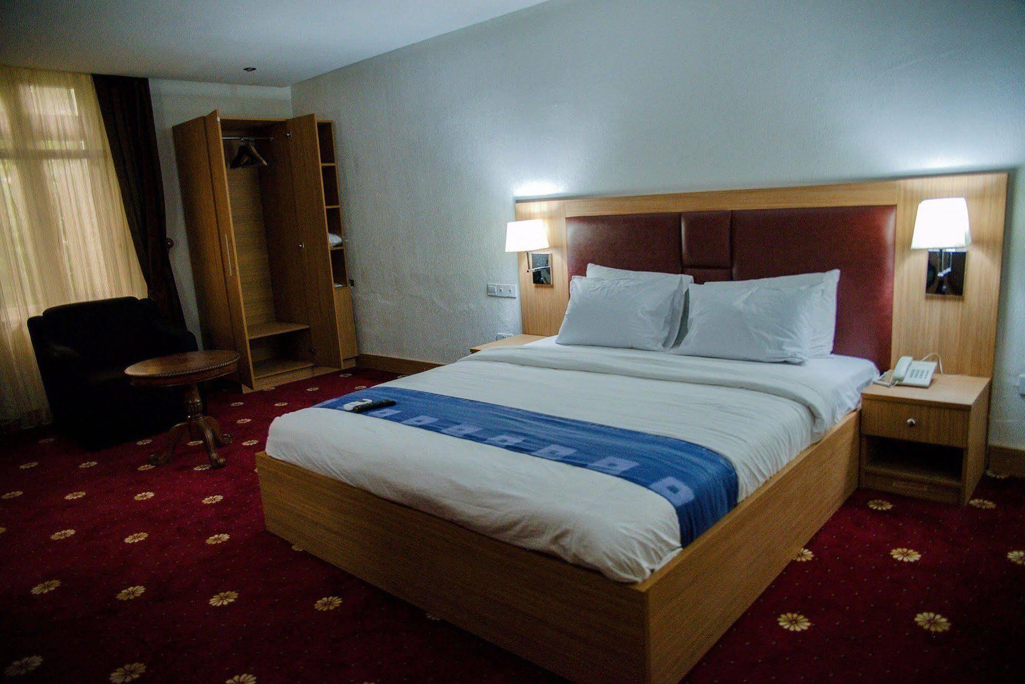 Cubana Suites Mobushipe Exterior foto